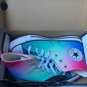 Tye-Dye Converse High tops